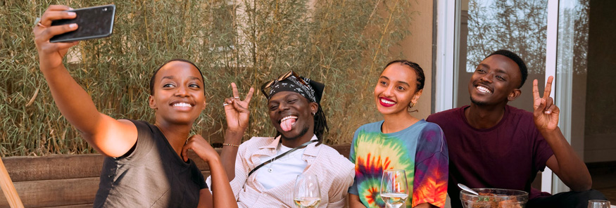 Face photo released! No shame in having fun!